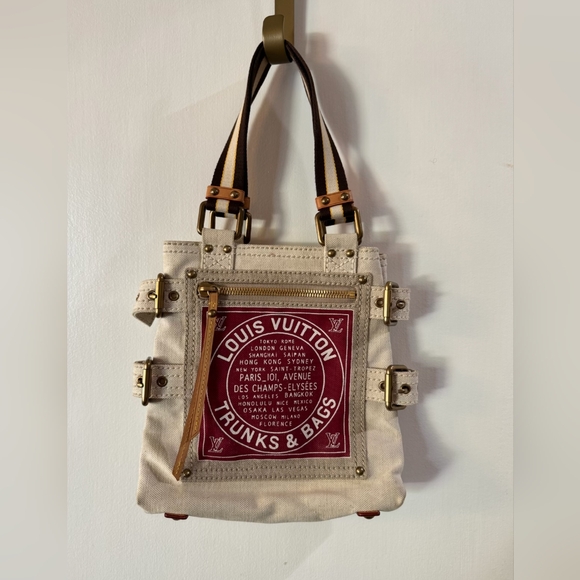 Authentic Louis Vuitton Globe Shopper PM - Picture 1 of 12